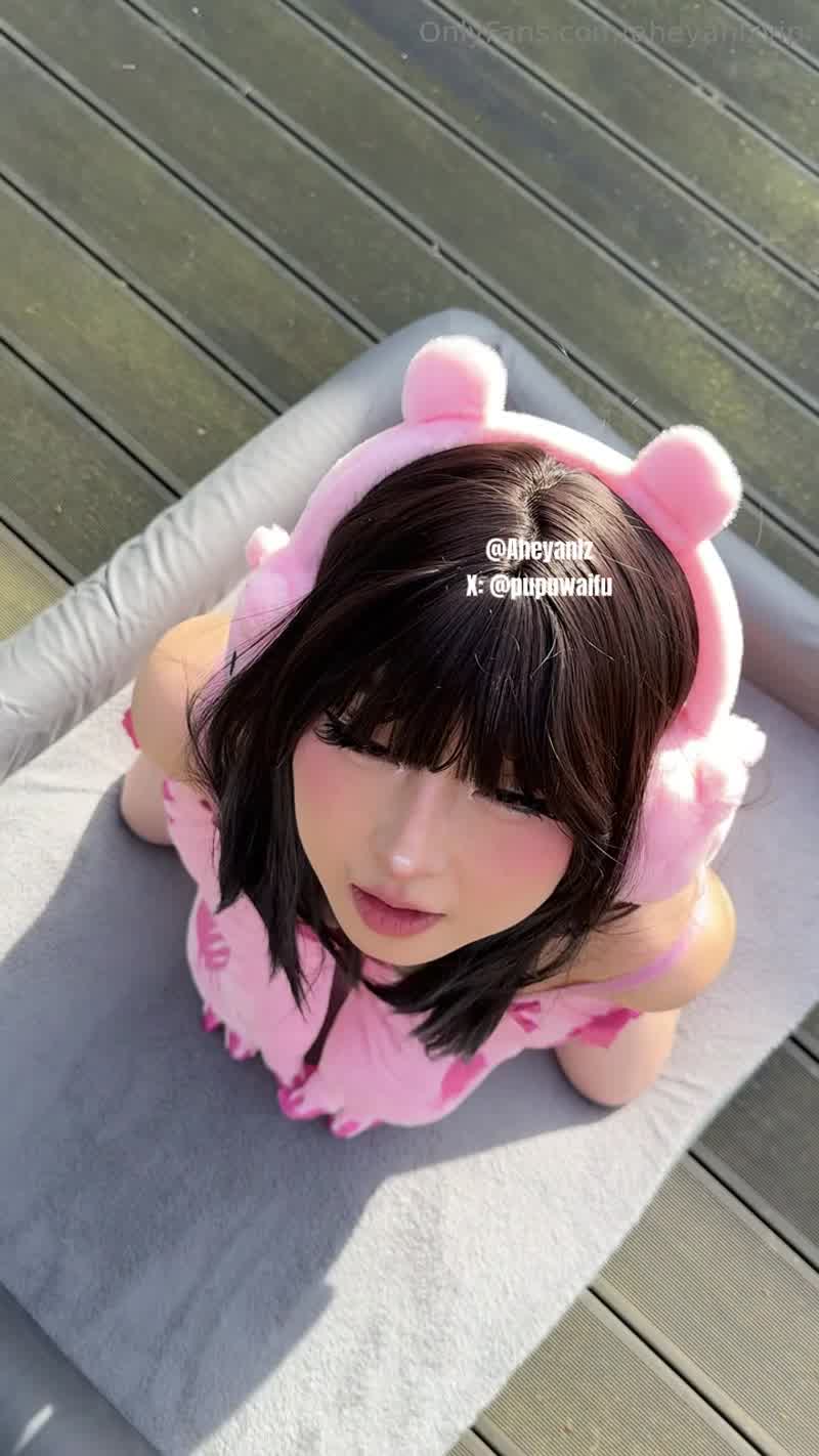 X - waifupupu ถูกขังอยู่ภายในตุ๊กตาหมีสีชมพูสุดโหด.mp4